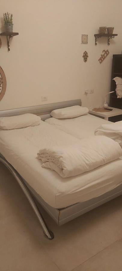 נקודות ריפוי Apartment Tirat Carmel Exterior photo